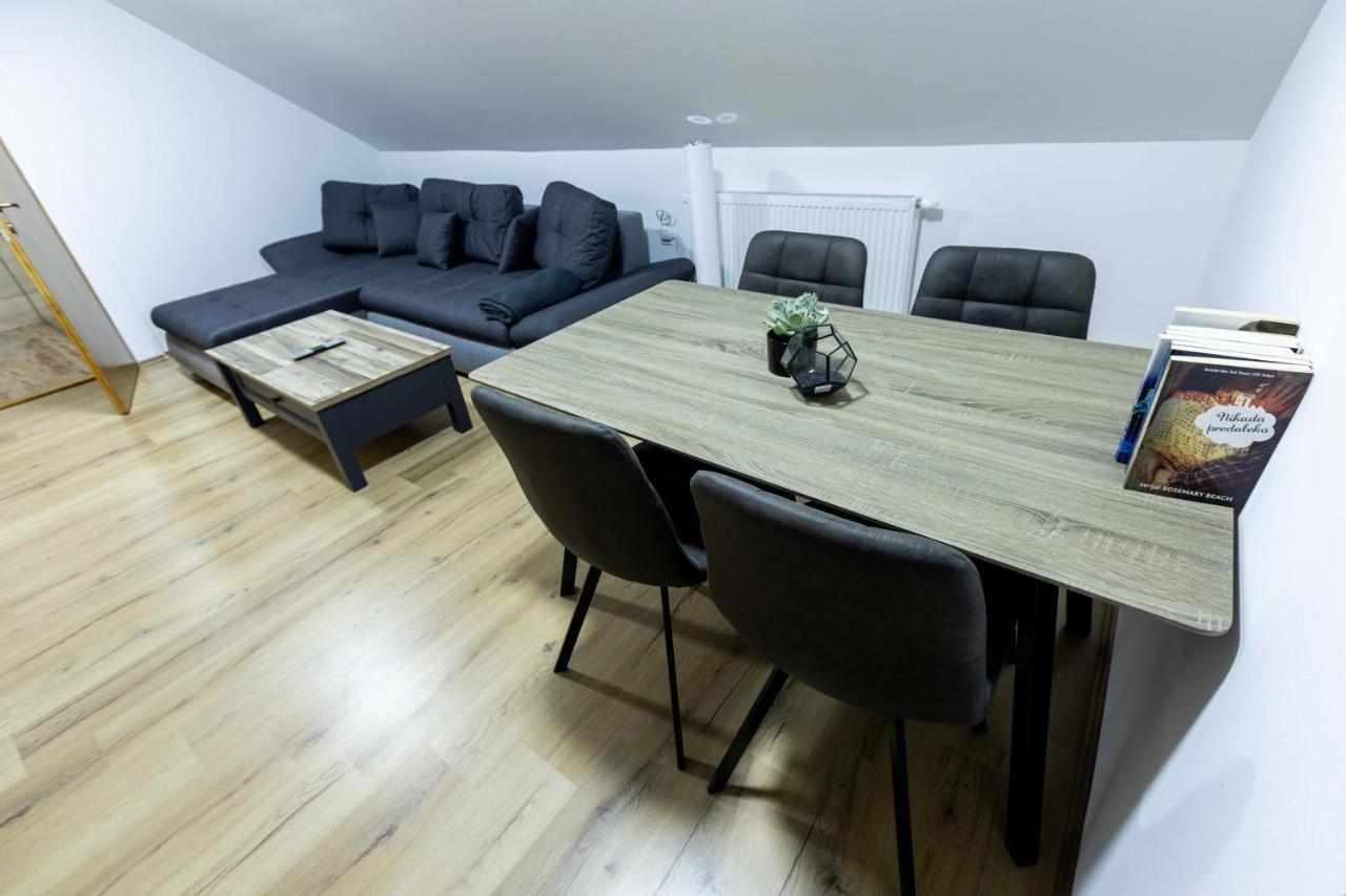 Apartmani Tomsic Darda Exterior foto